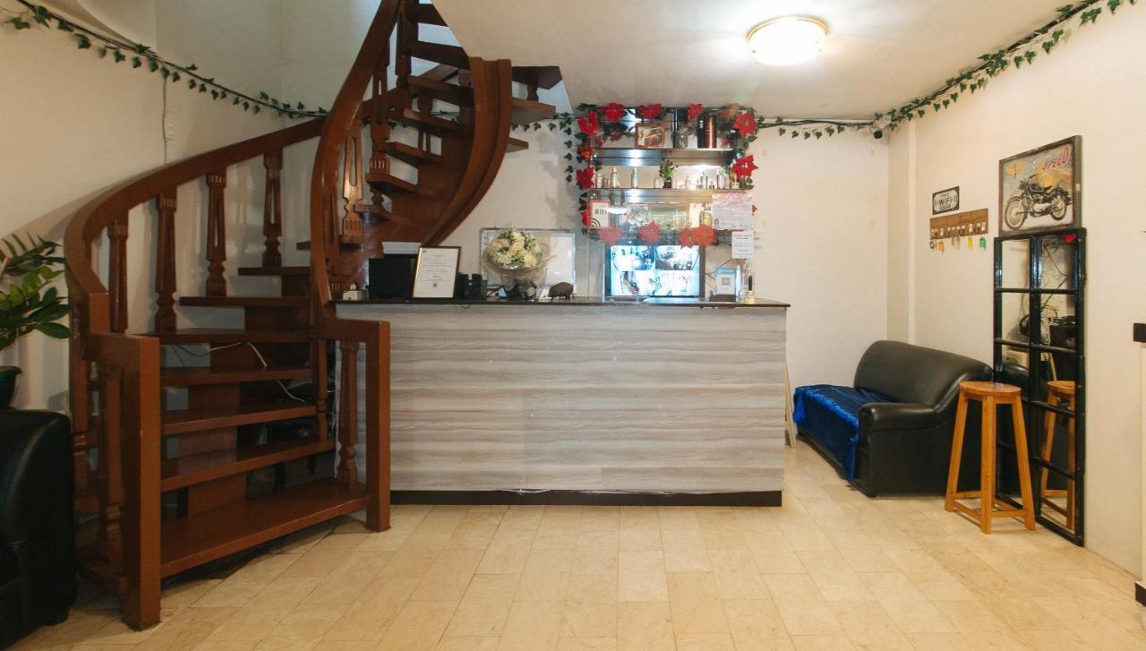 Nearest Hostel Pasay City By Reddoorz Ngoại thất bức ảnh