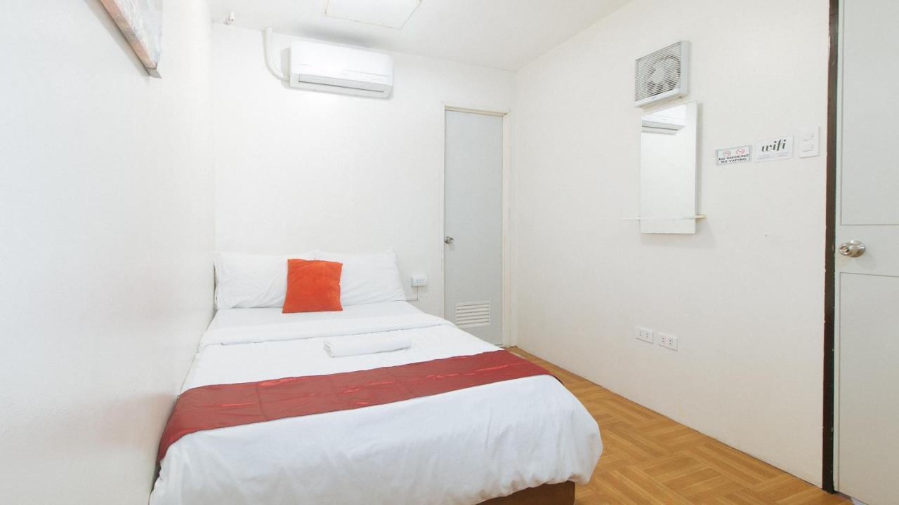 Nearest Hostel Pasay City By Reddoorz Ngoại thất bức ảnh